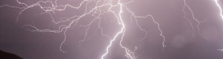Villámcsapás okozta károk: így védd értékeidet