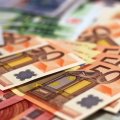 Közel 3 milliárd eurót fizettek ki naponta az EU biztosítói tavaly